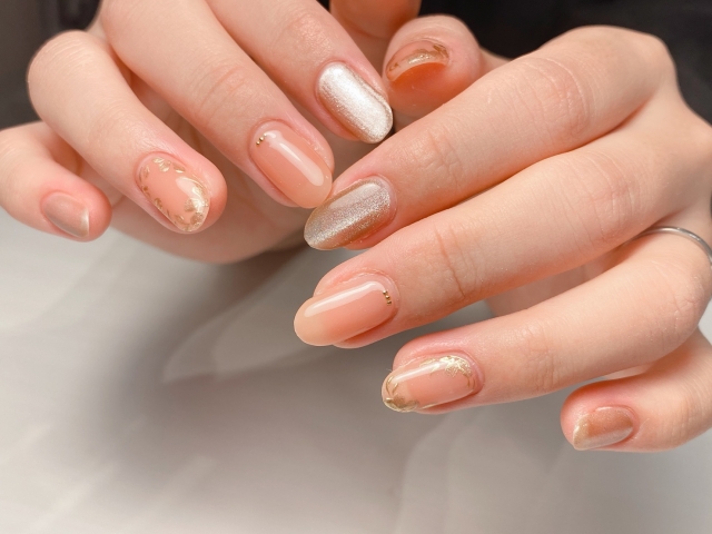 マグネットジェルネイル（うるうる・奥行き感）