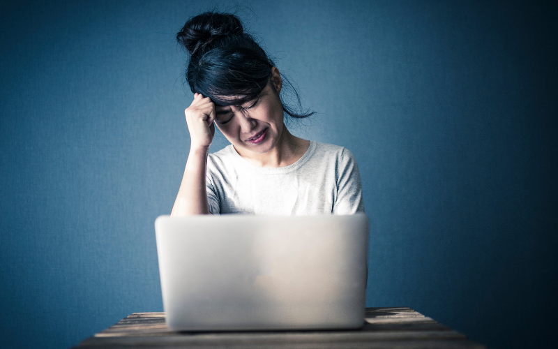 クラウドワークス初心者がプロフィール作成で迷っているイメージ