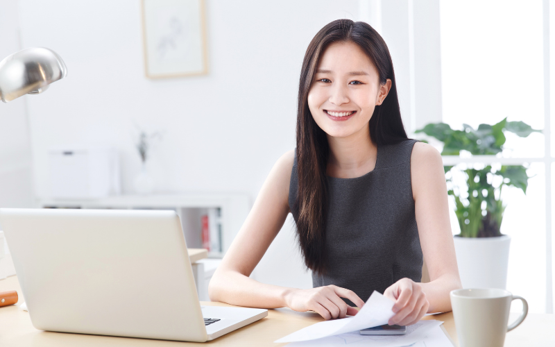 クラウドワークス テックが副業向きか判断する人のイメージ